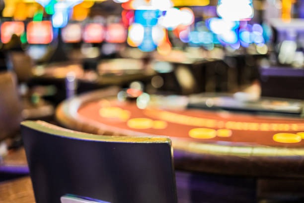 Live Sic Bo Dadu table with three dice and betting layout on putaran hongkong